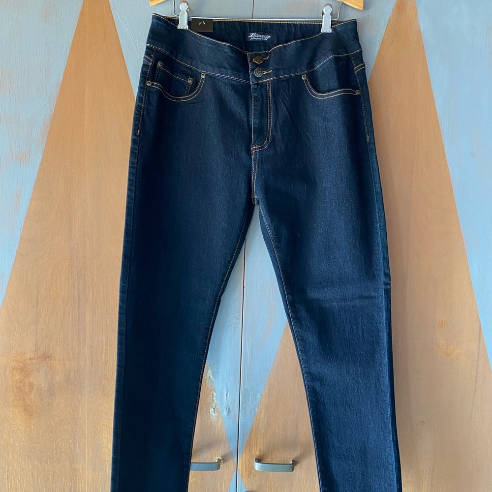 Ling’s Fashion Jeans – Classic – Dark Blue Stretch Denim Size 15